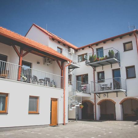 Apartman Rezidence Mikulov Dış mekan fotoğraf