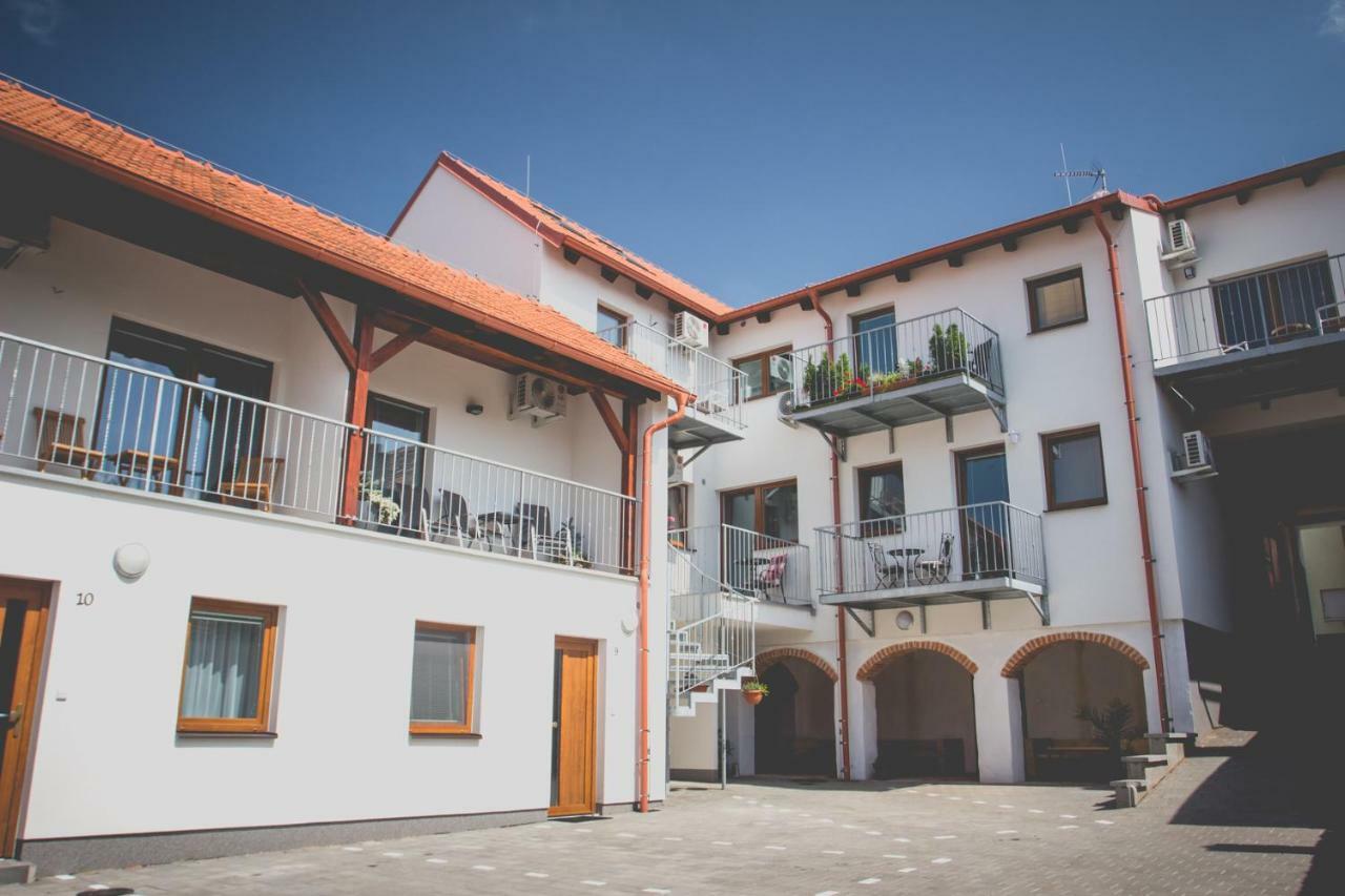 Apartman Rezidence Mikulov Dış mekan fotoğraf